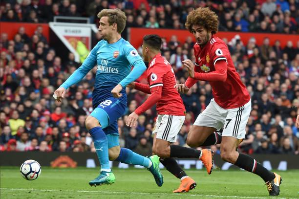 溢的年轻球 溢的年轻球